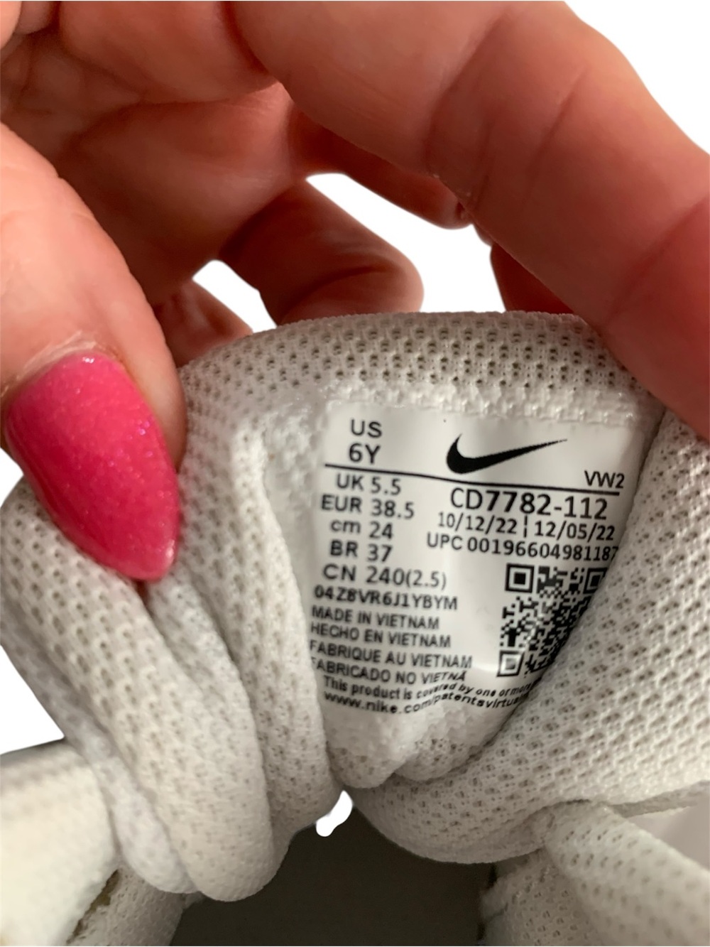 🔥SALE🔥NIKE MID-TOP COURT BOROUGH SNEAKERS. WOMENS SIZE 8. GREAT CONDITION! - Picture 6 of 7